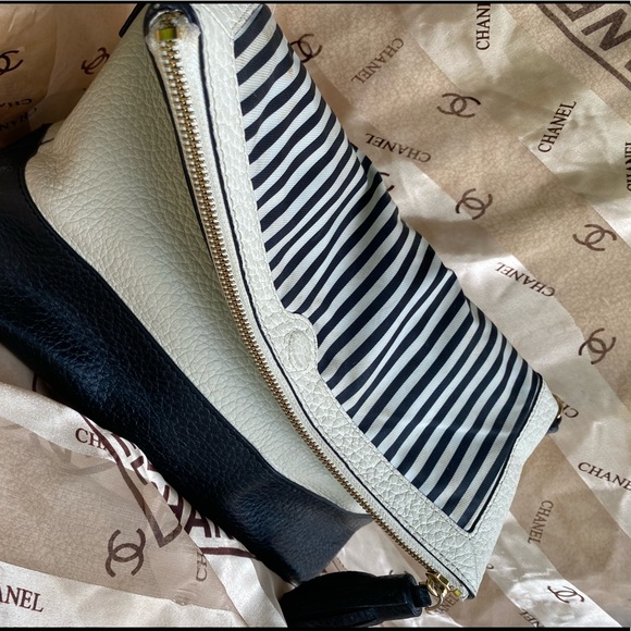 Kate Spade Navy Cream Pebble Leather Handbag - Picture 9 of 16